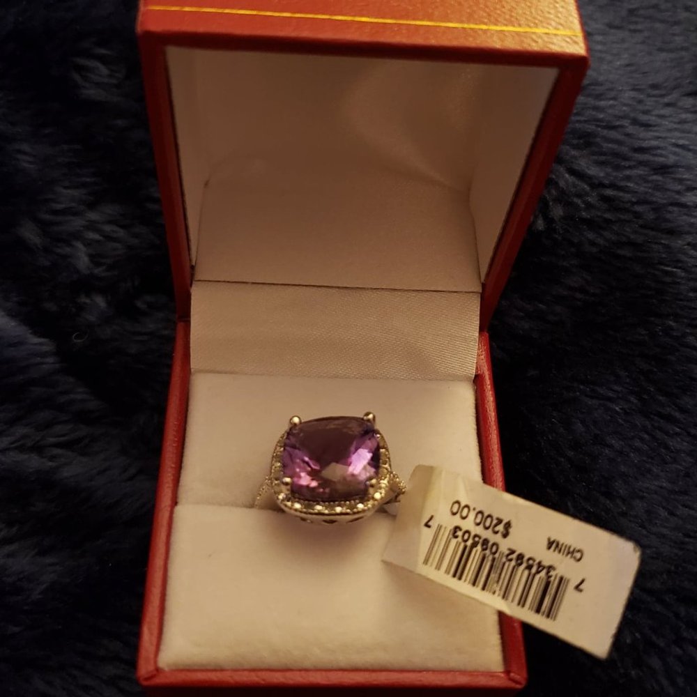 Amethyst (3/4 ct. t.w.) & Diamond Accent Ring- Size 6- With FREE SHIPPING! - Picture 12 of 16